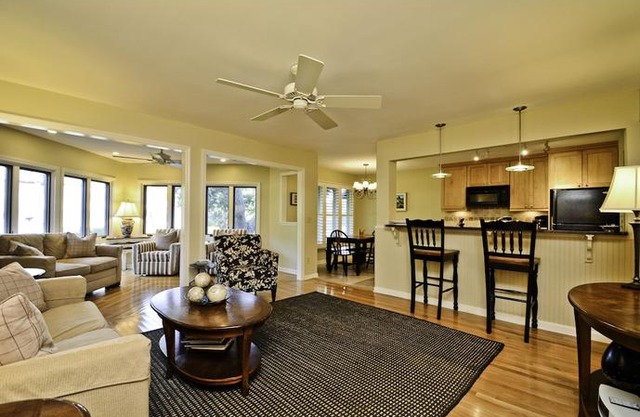 4703 Tennis Club Villa