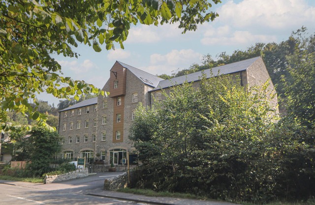 48 ROCK MILL, pet friendly, luxury holiday cottage in Calver