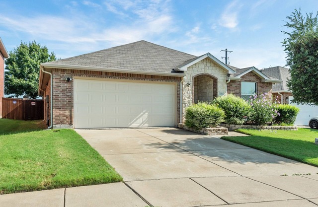 4BD 2BTH COMFY FRISCO HOME minutes from PGA, UNT Frisco & The STAR!