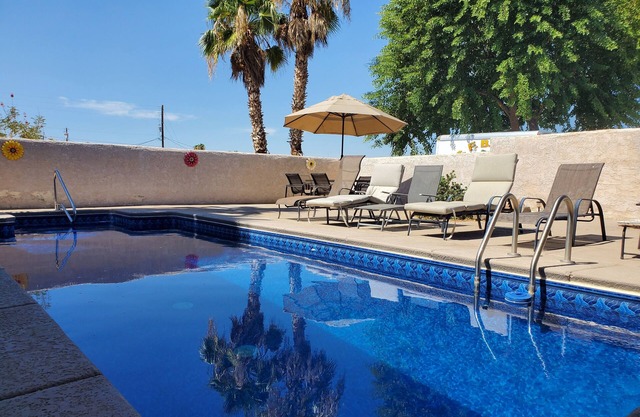 4BD/3BA w/Pool and Casita