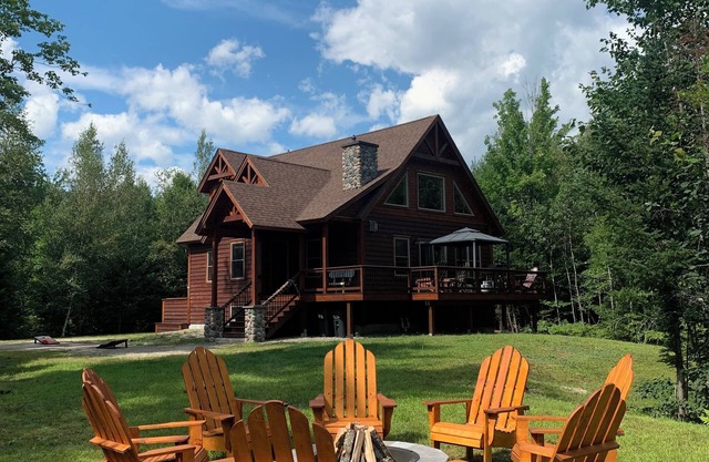 4bdrm Chalet-close to downtown & outdoor adventure