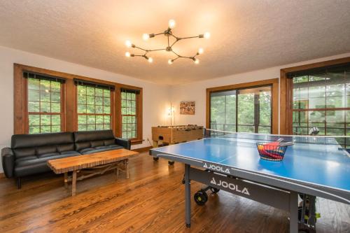 4BR Retreat-Porch-Fireplace-Ping Pong