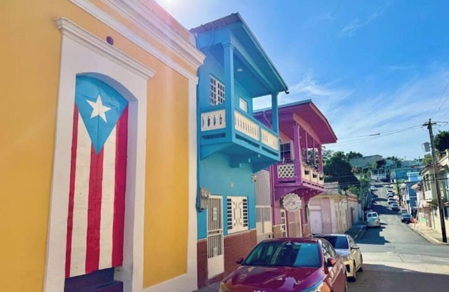 5.8 Blue Casita w/historic balcony