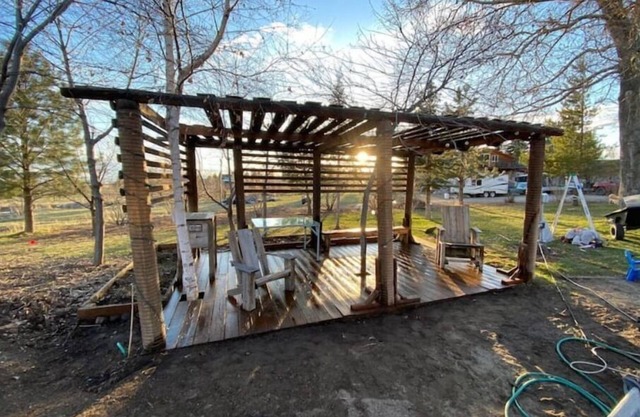 5 acres - Ponds - Trees - Views