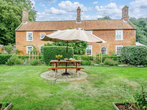 5 Bed in Dereham 89542