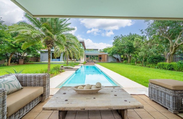 5 Bed Python Villaway