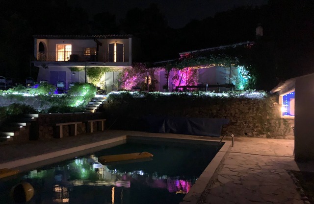 5 bed villa spectacular views, swimming pool.