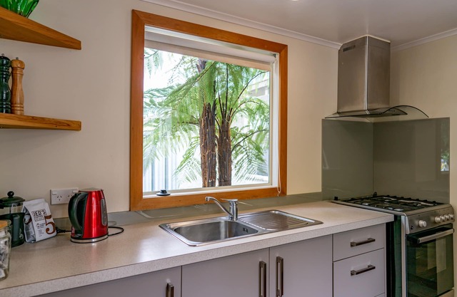 5 Bedroom 2 bathrooms secure OSP parking unlimited WiFi.