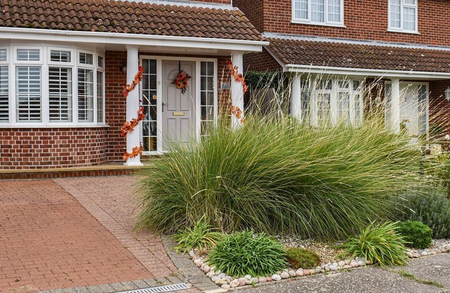 5 bedroom accommodation in Walton-on-the-Naze