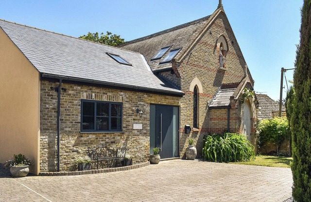 5 bedroom accommodation in Ramsgate