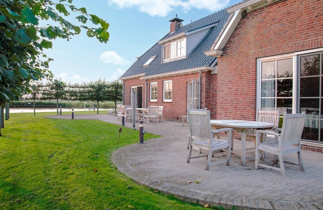 5 bedroom awesome home in Lemmer