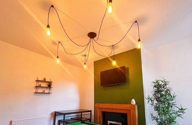 5 Bedroom House- 20% off monthly stay