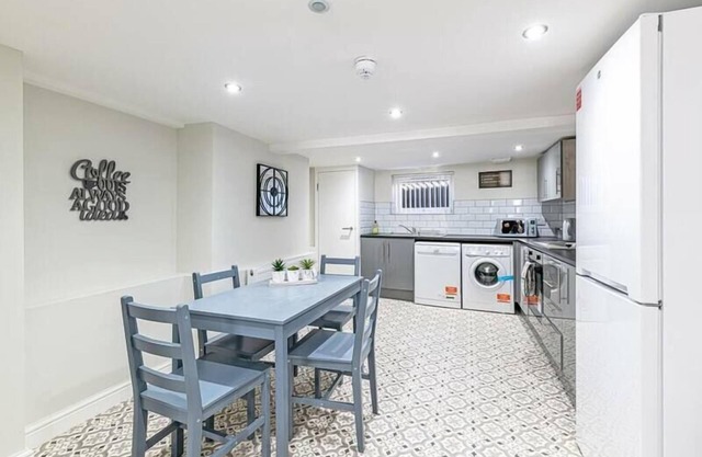 5 Bedroom House within Prescot