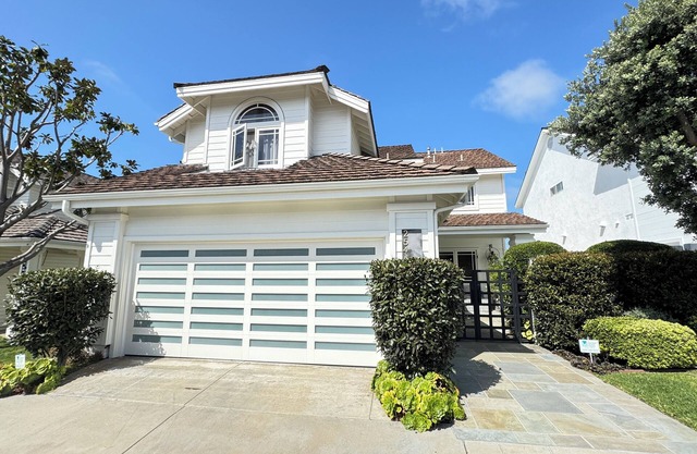 5-bedroom in Newport Beach，the High quality, convenient and very comfortable;