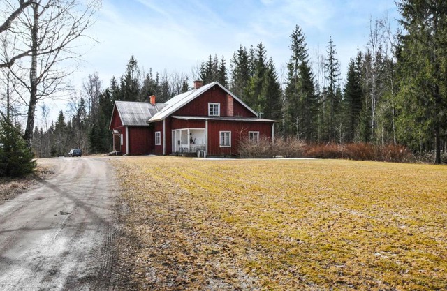 5 Bedroom Nice Home In Södra Rådom