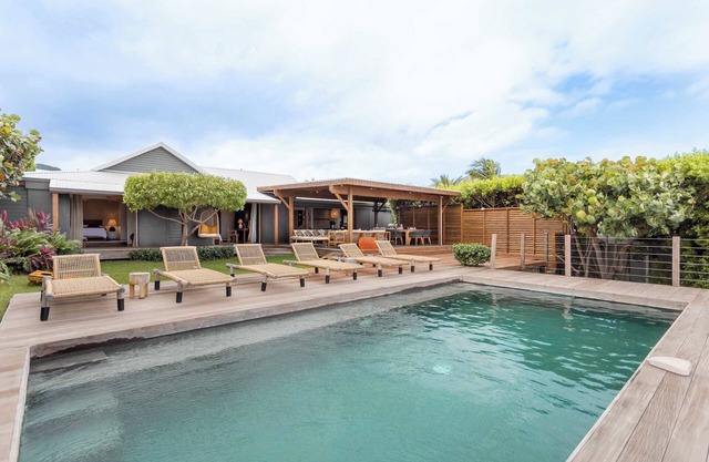 5 bedroom villa with a panoramic view over the bay of Cul de Sac