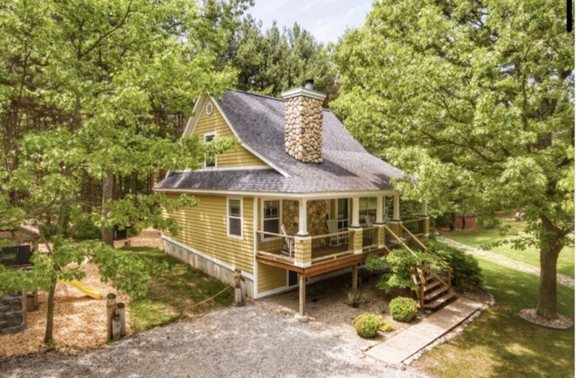 5 Bedrooms/2 baths Heated Pool,Private Beach Access & More