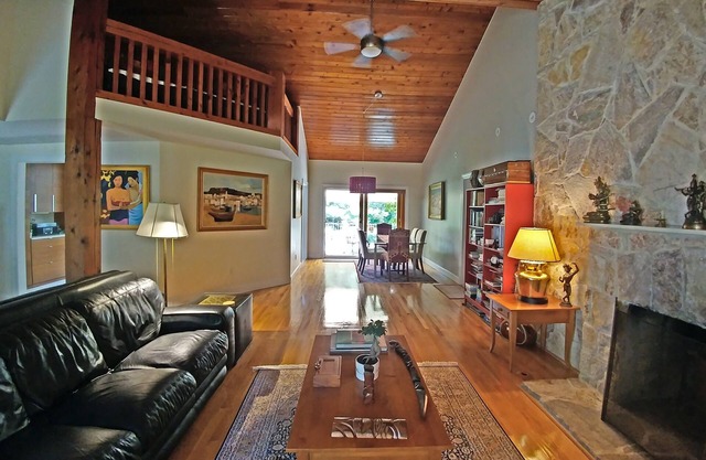 5-Br 3-bath Skylit Home on 3 Forested Acres