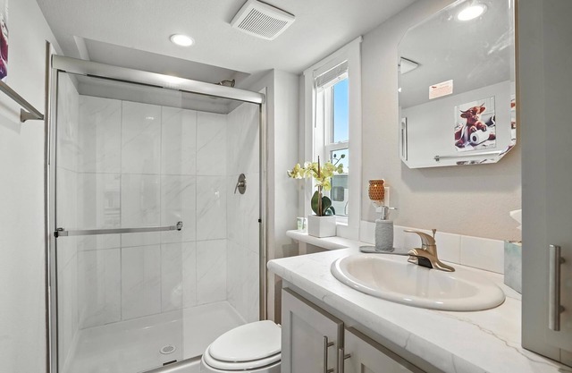 5 Fluffy Cow - 1 Bedroom Cabin - 1 Bedroom 1 Bathroom Cabin