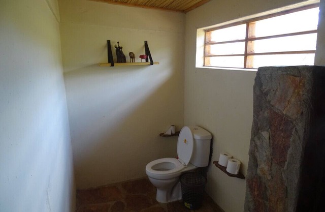5 min From Masai Mara NP! Affordable Glamping Tents Available Hosted by Maasai