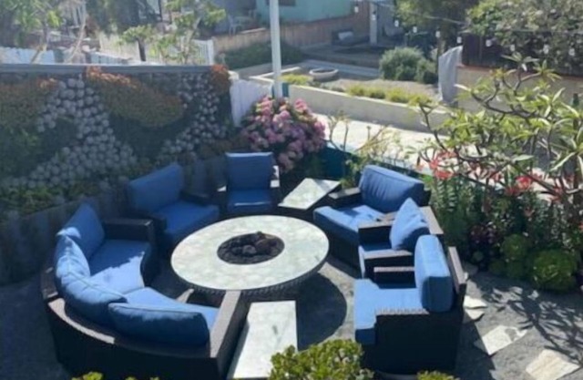 5 Minute Walk to the Beach from your Studio
