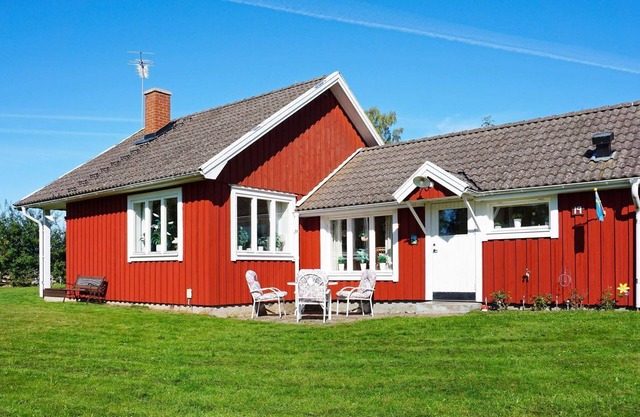 5 person holiday home in FäRJESTADEN-By Traum