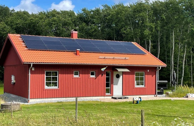 5 person holiday home in KLÖVEDAL-By Traum