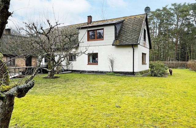 5 person holiday home in LÖDDEKÖPINGE