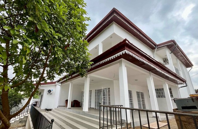 5 rooms including 3 bedrooms Créolia residence with terraces, garden and swimming pool