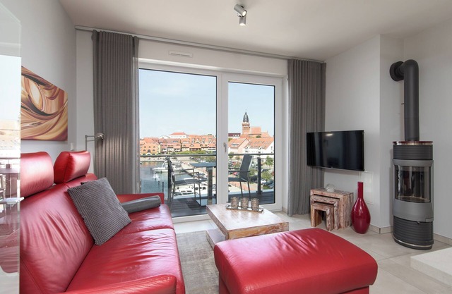 5-star Anastasia vacation apartment - your retreat on the Müritz with harbor view