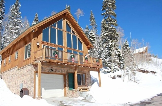 5-Star Home; Unmatched View of Slopes, Rent for 7 Nights - 10% discount