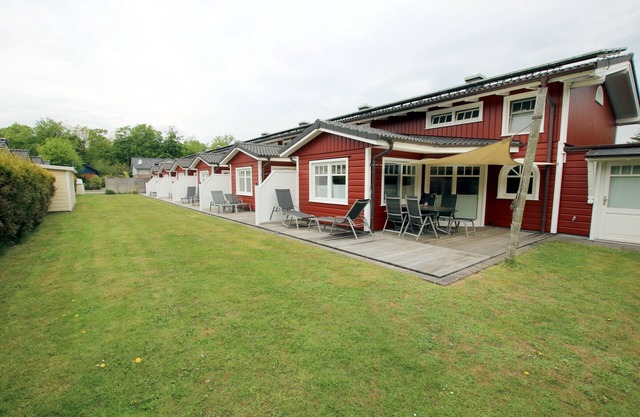 5-star vacation home with approx. 80 sqm living space on the ground and upper floor