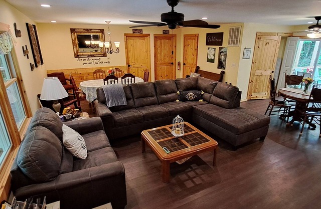 5.STAR Wheelchair-friendly Smoky Mountain getaway 5.bed 3.bath 6.min to Downtown