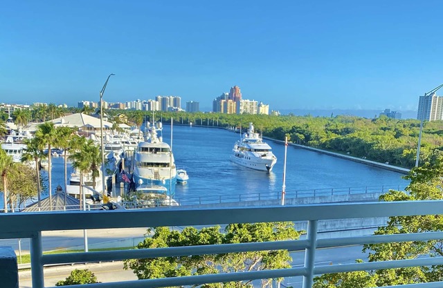 5 Stars Apart-Suites by Hilton. Amazing views.