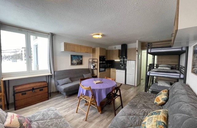 50m from ski slopes, floor -1, view valley, tv, ski locker, 30m², Sauze - Super Sauze