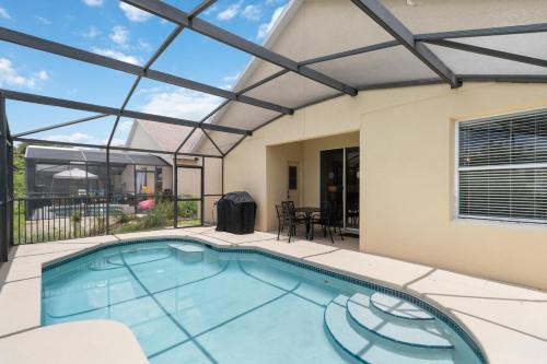 53 Pool Home Located In Sunset Ridge Community!