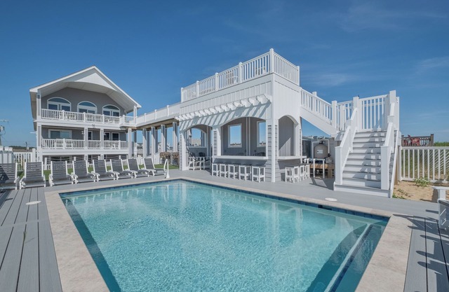 5373 - Wench's Pad 4, a stunning 20-bed oceanfront retreat in Kill Devil Hills