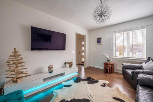 55 Incline Way - Saundersfoot Coastal Retreat with Patio & Parking