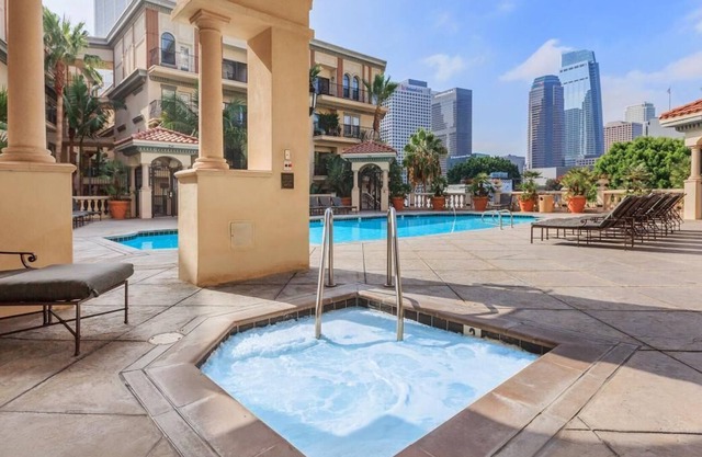 553018 Luxurious Executive Suite - LA Live, DTLA