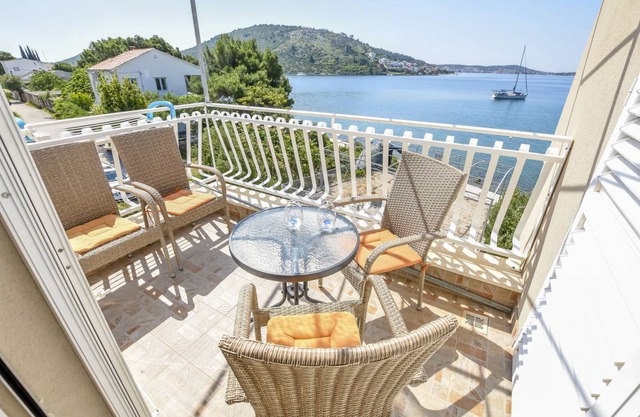 56 m² Apartment ∙ 2 bedrooms ∙ 4 guests