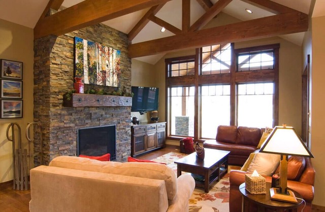56677 Dancing Rock Loop | 3 BR / 4 BA, Sleeps 10