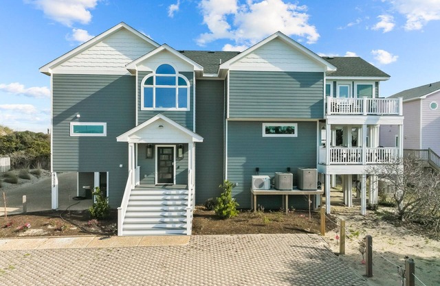 5950- Sea Stars, | Oceanfront | Nags Head | Sleeps 16