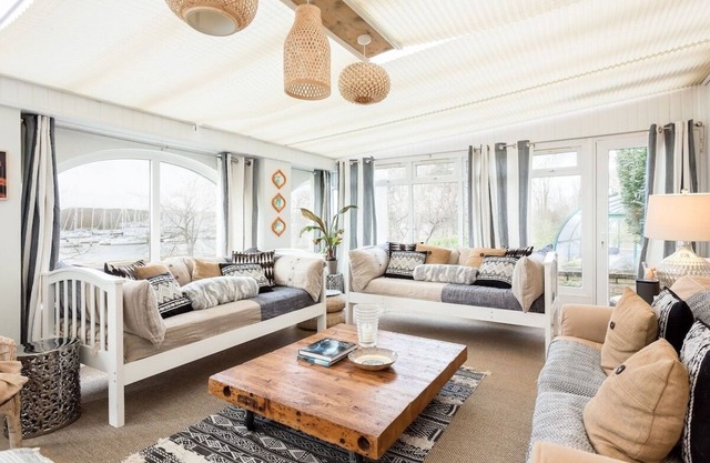5BR Luxury Villa on Hamble River2
