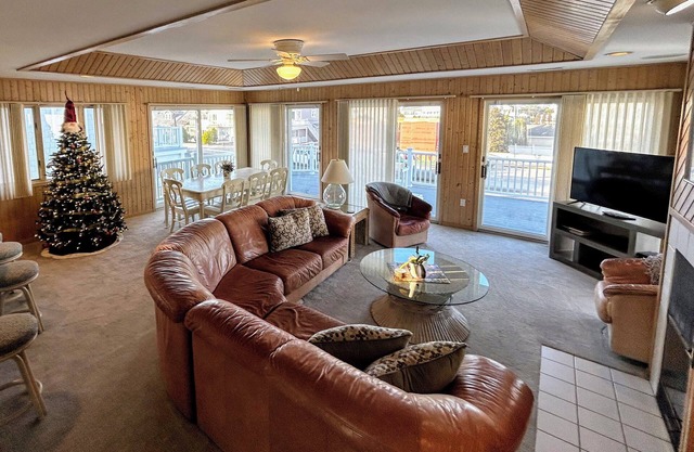 5th Home from Beach: Relaxing Family Stay w/5 bedroom, 3.5 bath, & L2 EV Charge