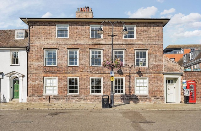 6 Angel Hill, Bury st Edmunds