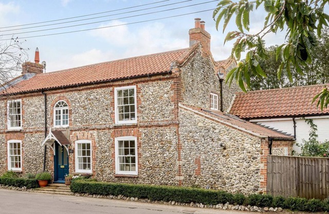 6 bedroom accommodation in Wells-next-the-Sea