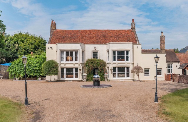 6 bedroom accommodation in Westgate On Sea, near Margate