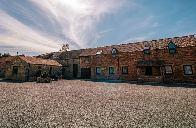 6 bedroom accommodation in Killerby, Cayton, near Scarborough