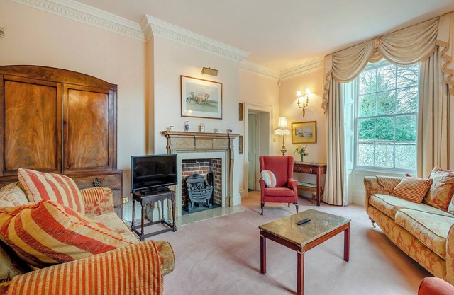 6 bedroom accommodation in Fring, near Kings Lynn