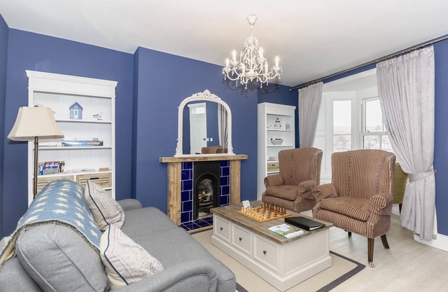 6 bedroom accommodation in Whitby